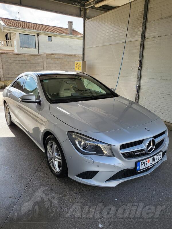 Mercedes Benz - CLA 180