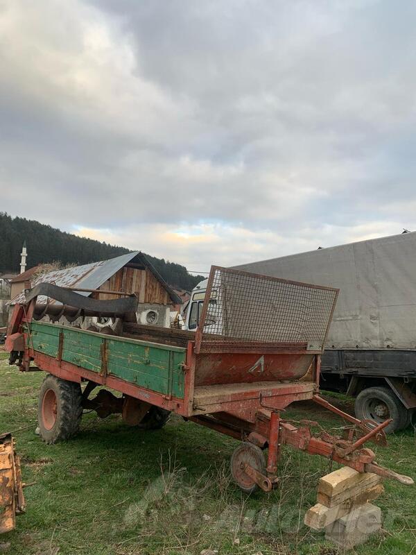 Fendt - prikolica za rasturanje djubreta