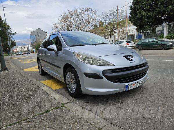 Peugeot - 207 - 1.4 HDI 62KS