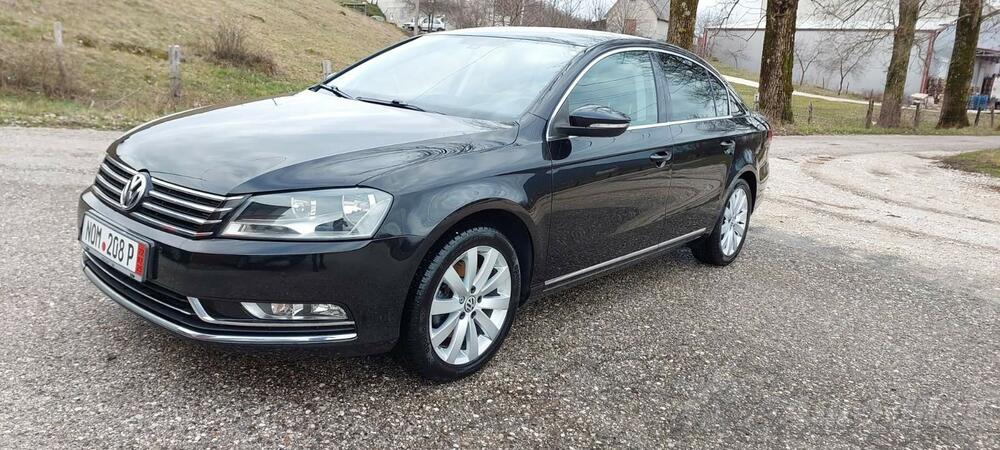 Volkswagen - Passat - 2.0 tdi bluemotion/HIGHLINE/
