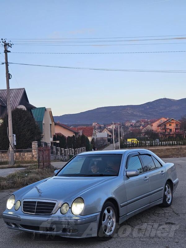 Mercedes Benz - E 200 - E 200 CDI