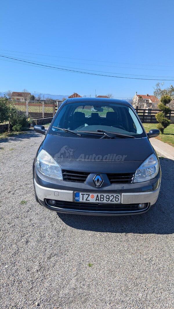 Renault - Scenic - 1.9 dCi