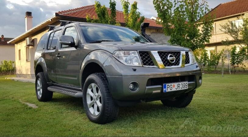 Nissan - Pathfinder - 2.5