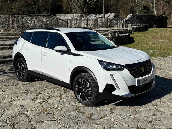 Peugeot - 2008 - 1.5hdi