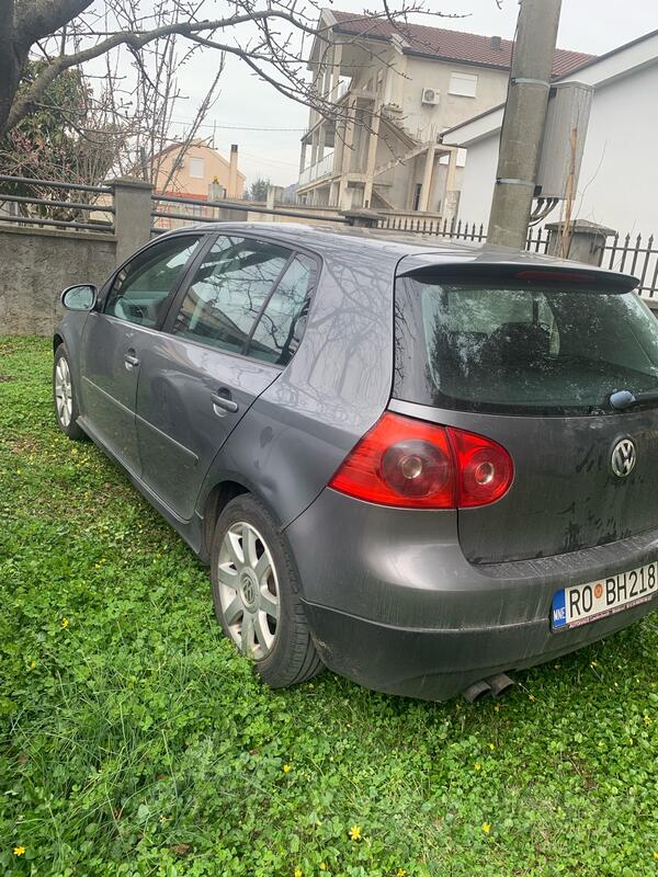 Volkswagen - Golf 5 - 1.9