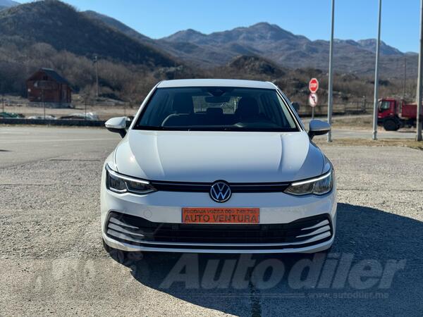 Volkswagen - Golf 8 - 05.2022.g/Automatik