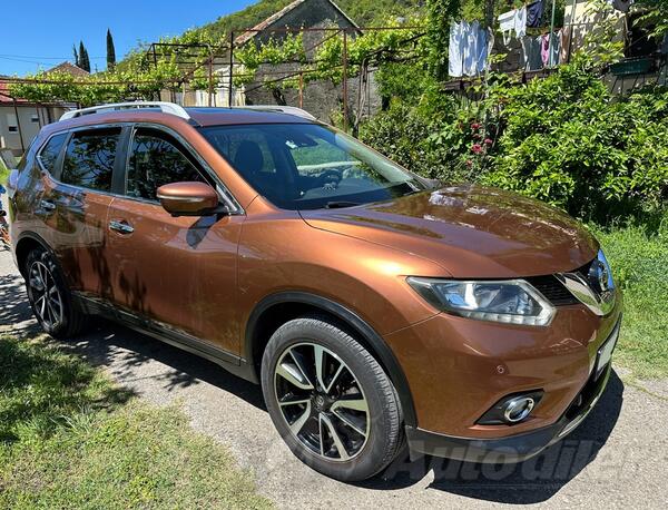Nissan - X-Trail - 1.6