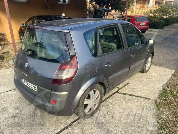 Renault - Scenic - 1.5 dci