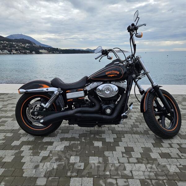 Harley-Davidson - Street Bob