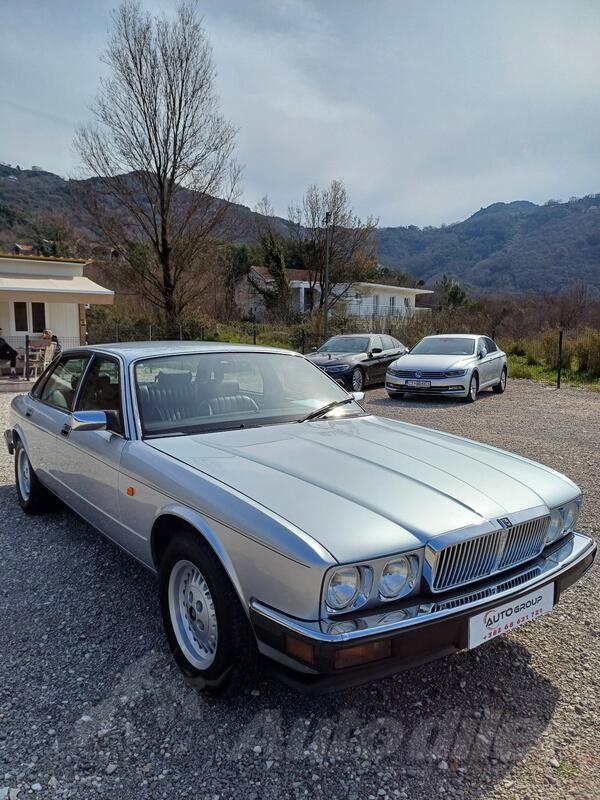 Jaguar - XJ6 - 3.2 V6