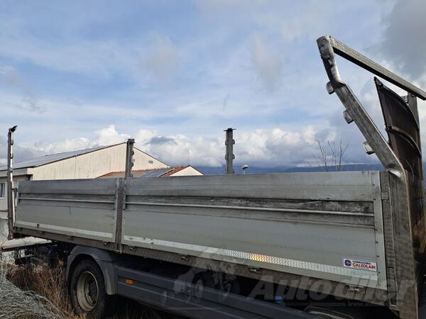 Mercedes Benz - 1529