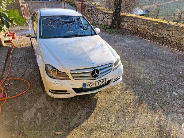Mercedes Benz - C 200