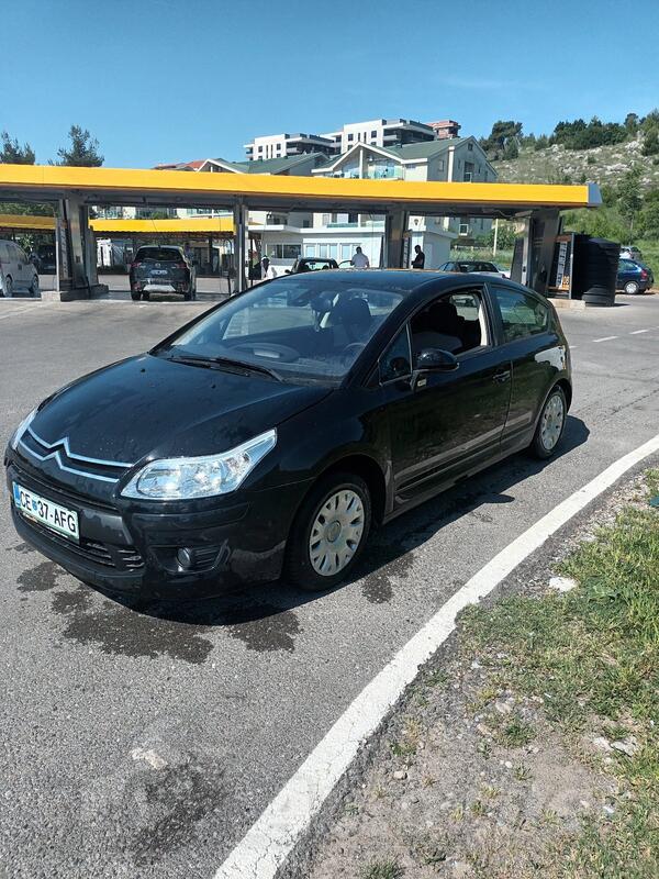U djelovima Citroen - C4