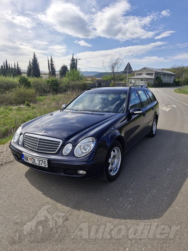 Mercedes Benz - E 220 - CDI