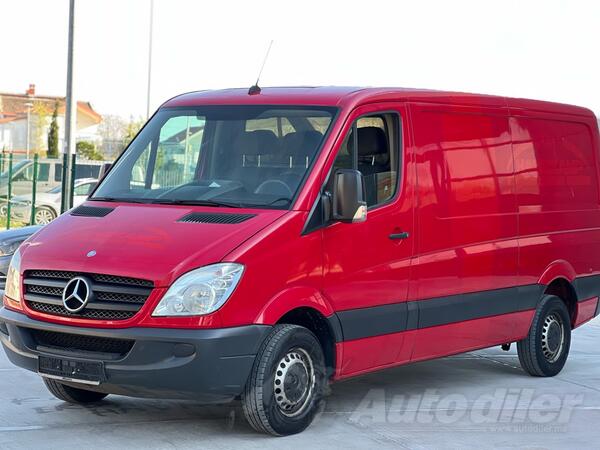 Mercedes Benz - Sprinter 210 Cdi