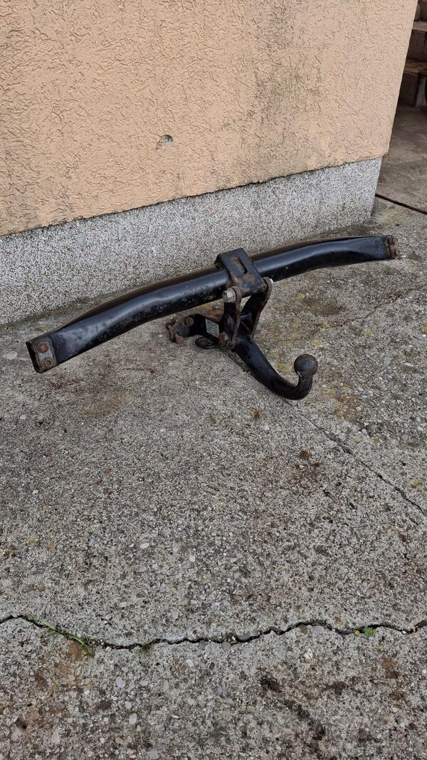 Kuka za vuču Land Rover