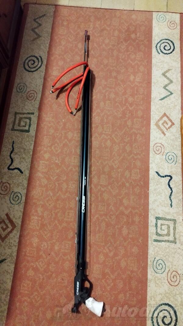 Ronilačka puška i harpuni - Oprema za ronjenje