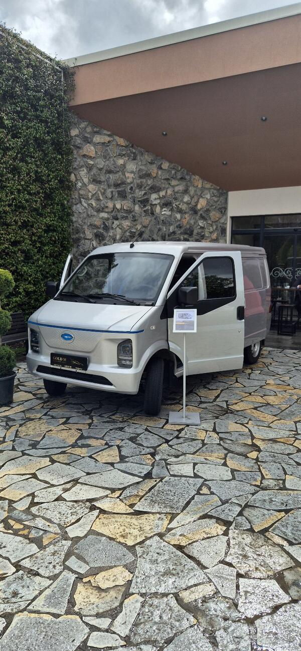 Cenntro - LS 210