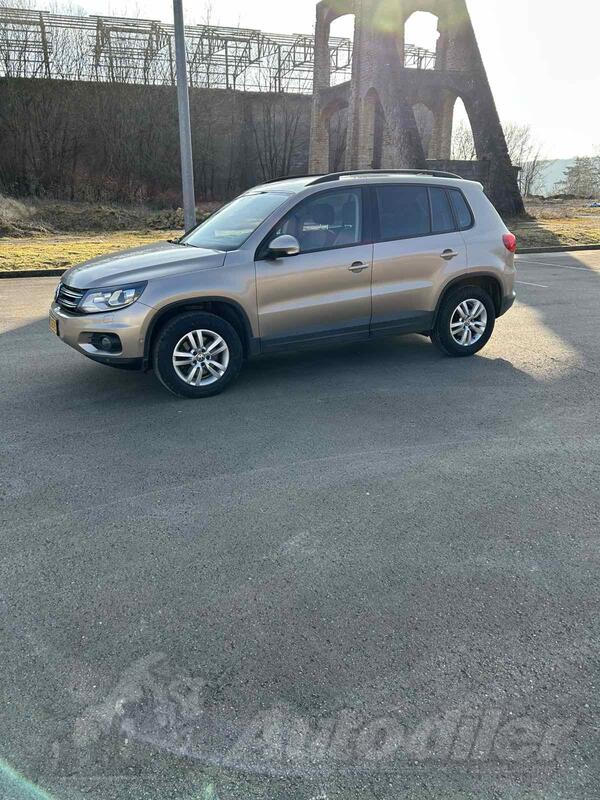 Volkswagen - Tiguan - 2.0 tdi