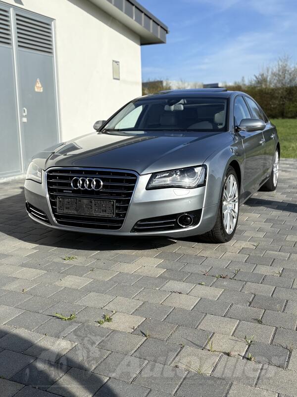 Audi - A8 - 4.2 Quattro
