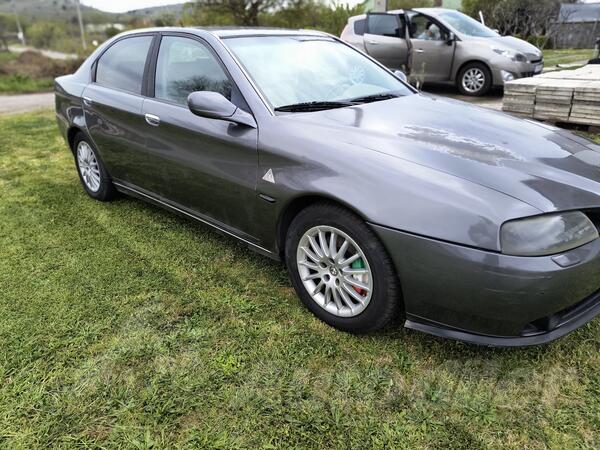Alfa Romeo - 166 - 2.4 jtd