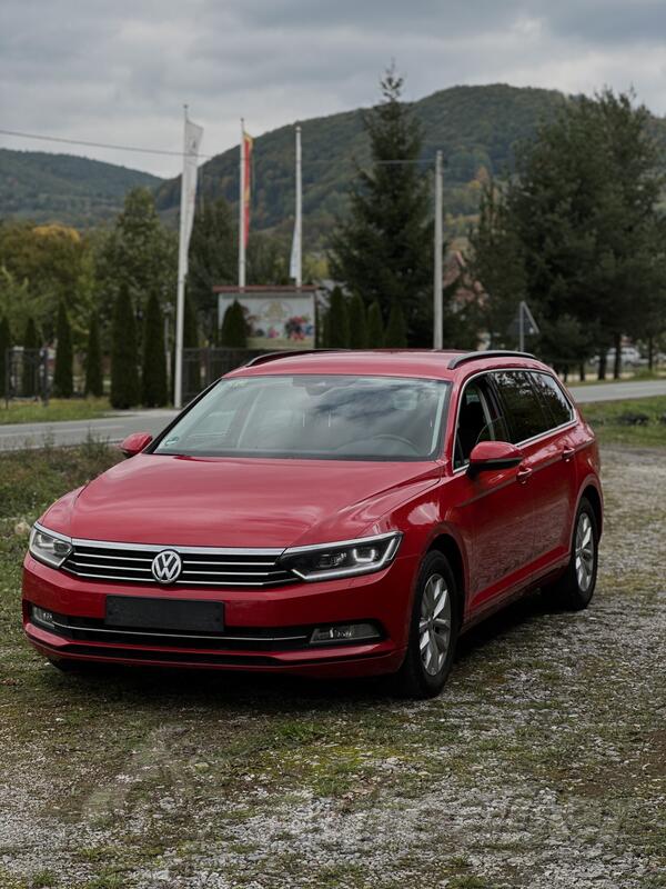 Volkswagen - Passat
