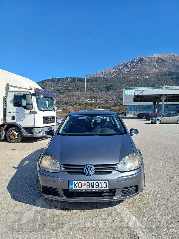 Volkswagen - Golf 5
