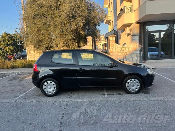 Volkswagen - Golf 5 - 1.9