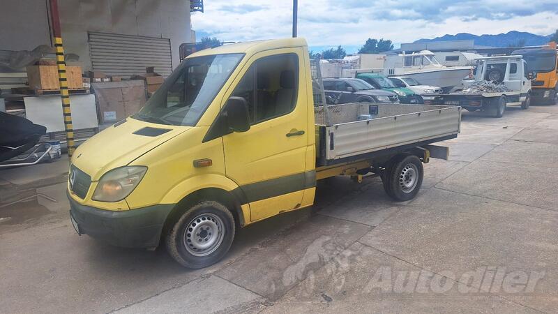 Mercedes Benz - Sprinter