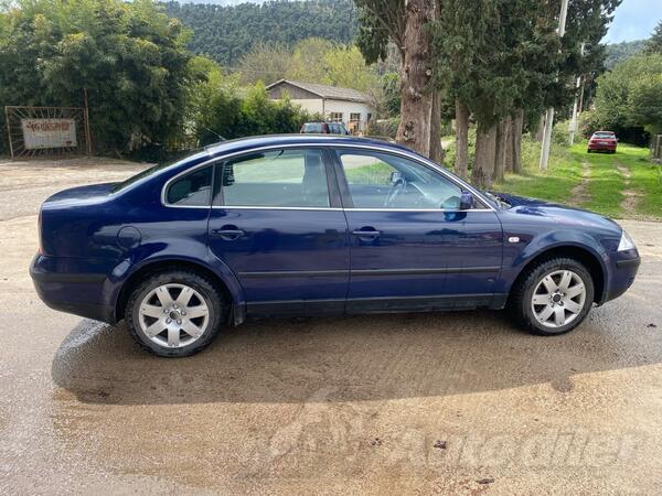 Volkswagen - Passat - 1.9