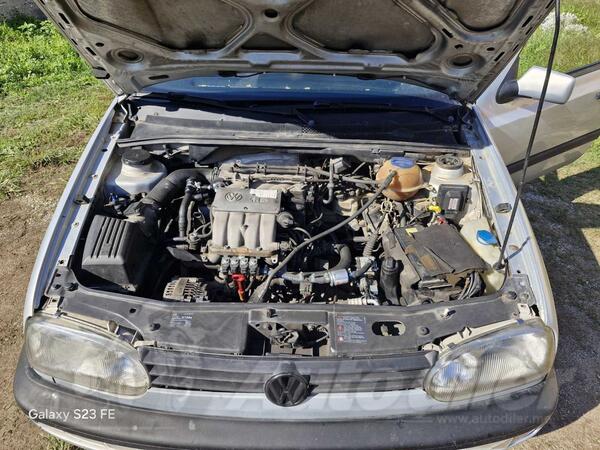 Volkswagen - Golf 3 - 1.6