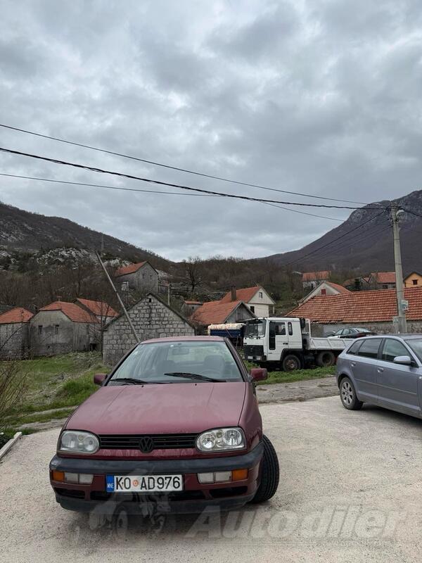Volkswagen - Golf 3 - 1.6