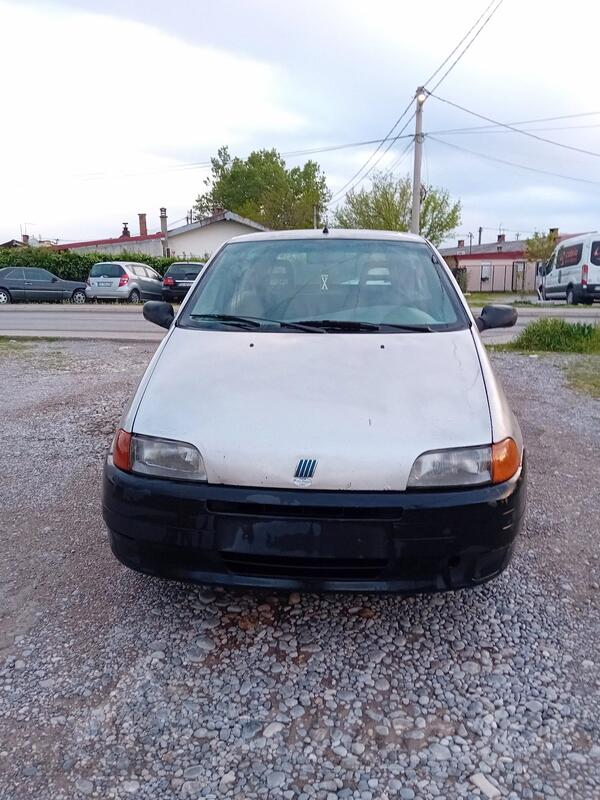 Fiat - Punto - 1.1 benz