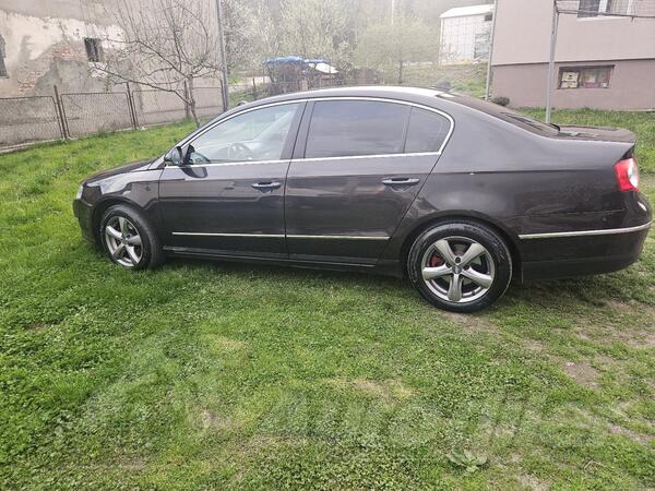 Volkswagen - Passat - 1.9