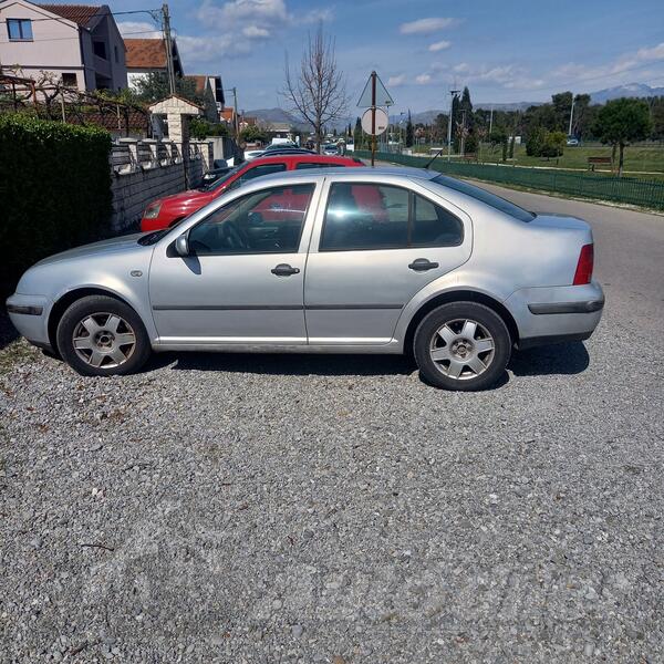 Volkswagen - Bora - 1.9