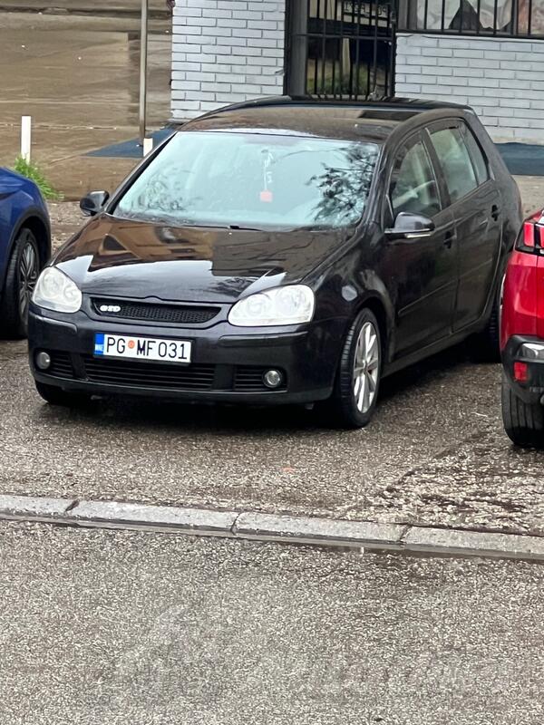 Volkswagen - Golf 5 - 2.0