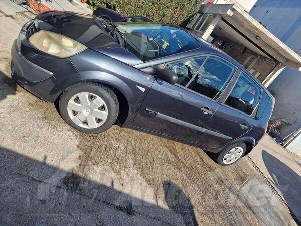 Renault - Scenic - 1.5 DCI