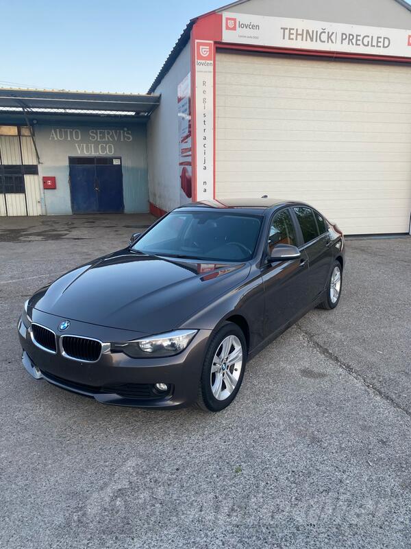 BMW - 318 - F30 2.0D