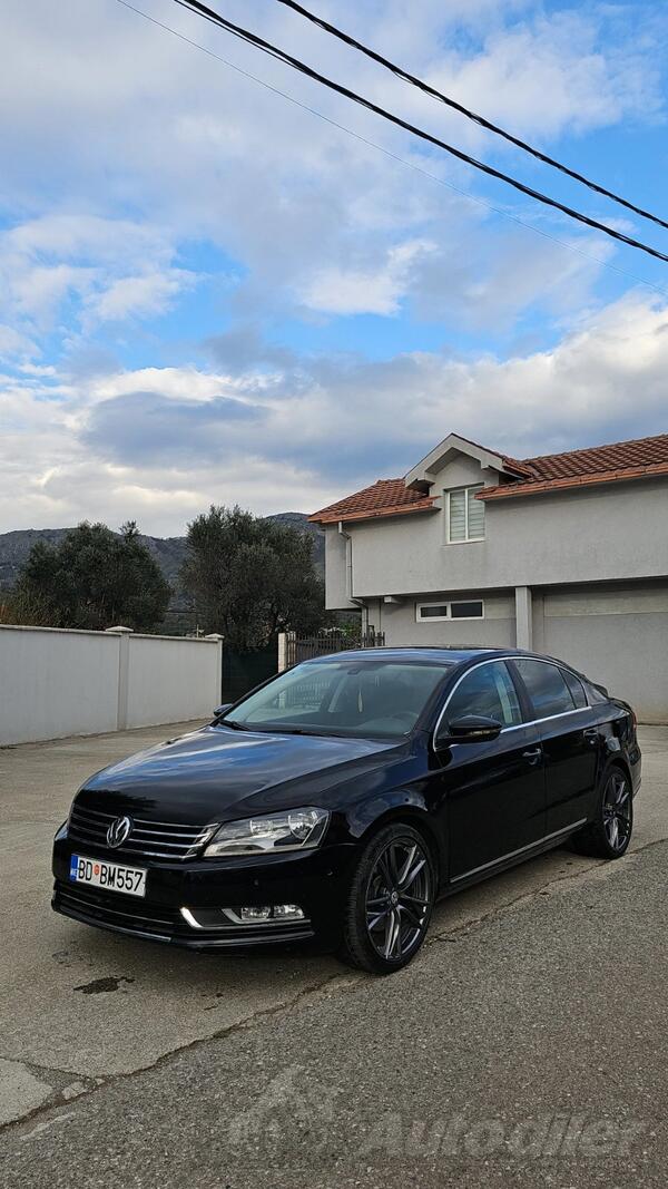 Volkswagen - Passat