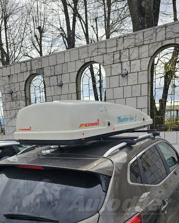 Krovni nosači, koferi, šatori i galerije