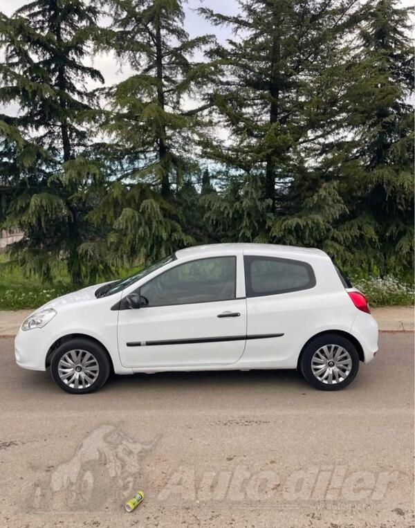 Renault - Clio - 1.5 dci
