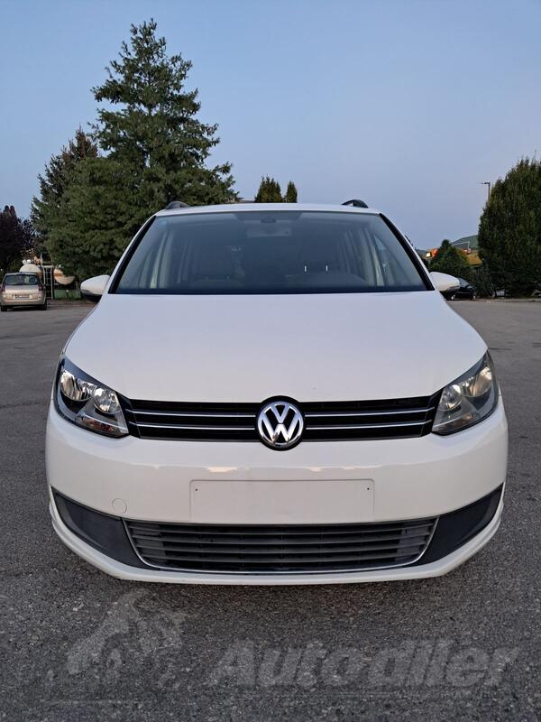 Volkswagen - Touran - 2.0 dsg