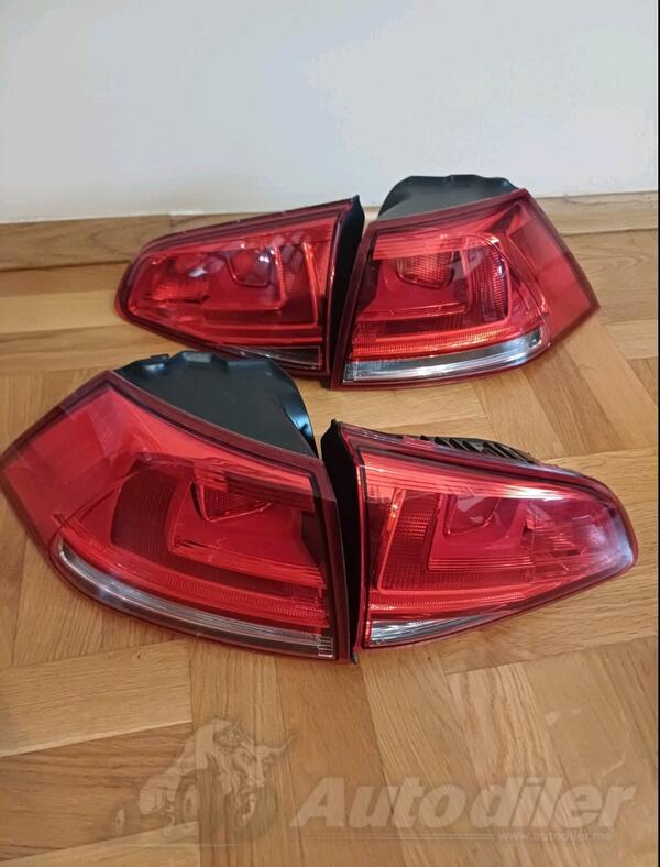 Oba stop svjetla za Volkswagen - Golf 7    - 2015