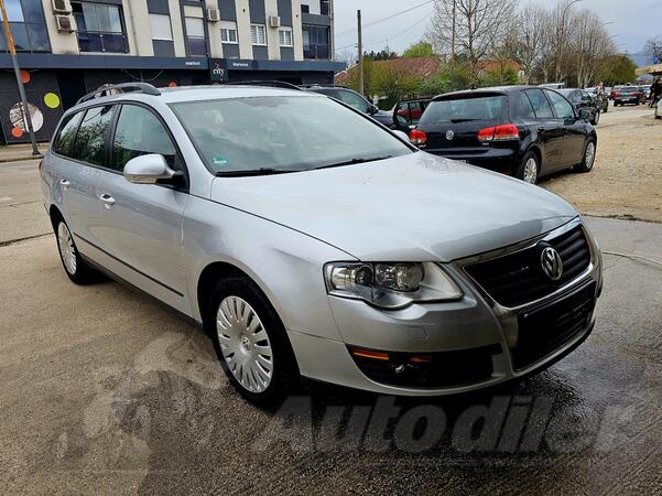 Volkswagen - Passat