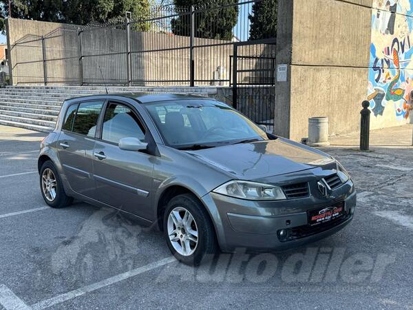 Renault - Megane - 1.9 DCI