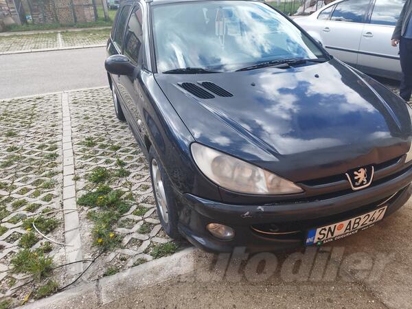 Peugeot - 206 plus - 2.0 HDI