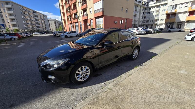 Mazda - 3