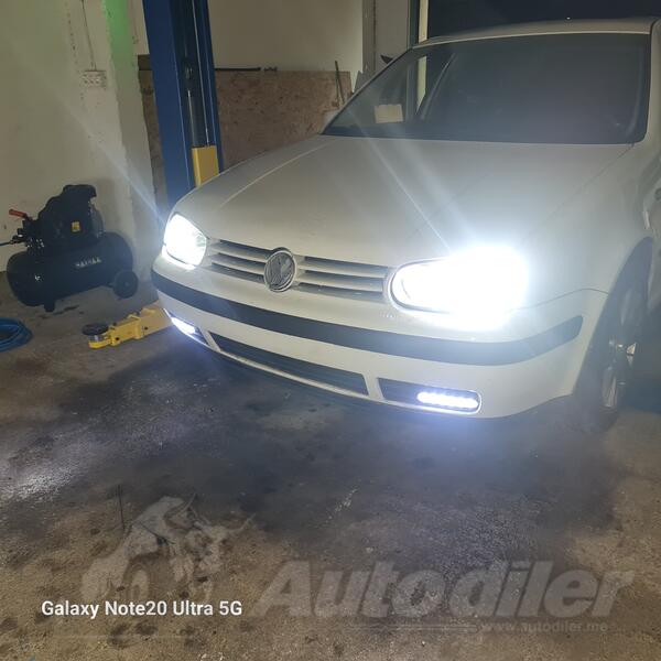Volkswagen - Golf 4 - 1.9