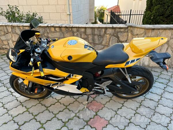 Yamaha - YZF R6