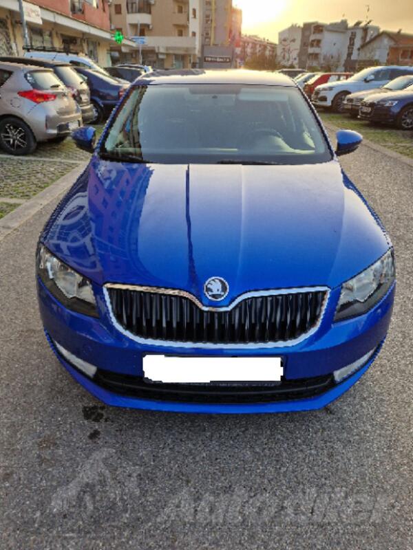 Škoda - Octavia - 1.6 77